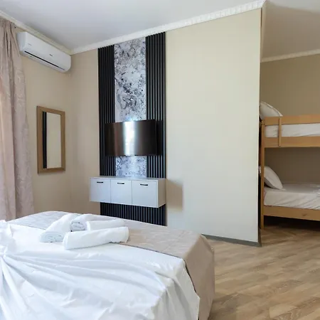 Resilient Hotel *