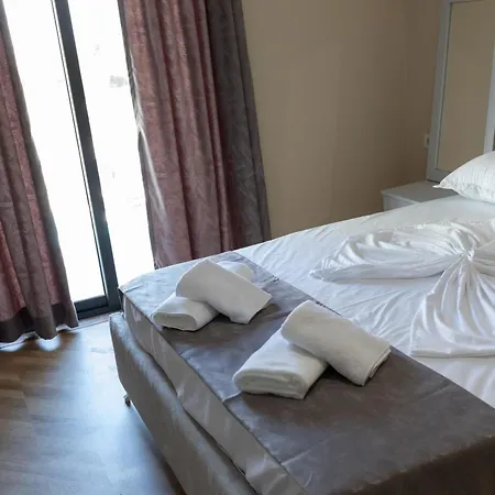Resilient 4* Golem (Tirana)
