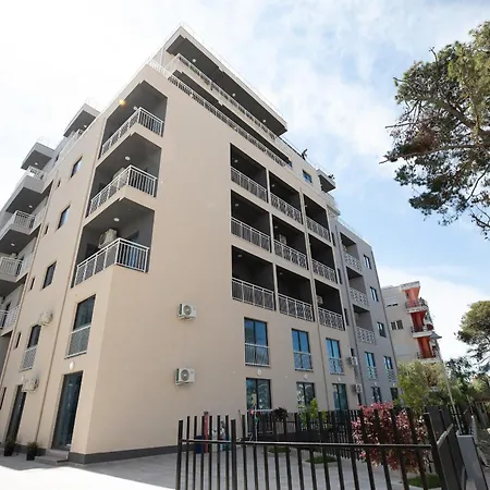 Hotel Resilient 4*