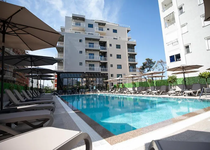 Resilient 4* Golem (Tirana)