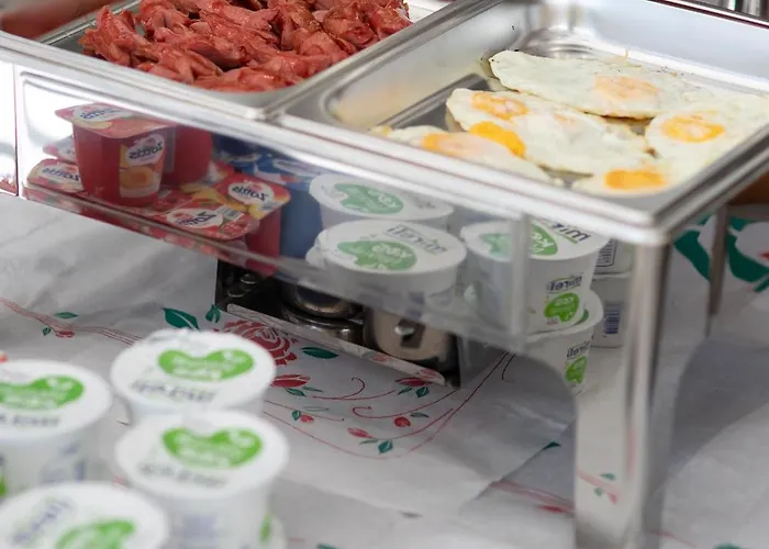 Resilient Golem (Tirana)