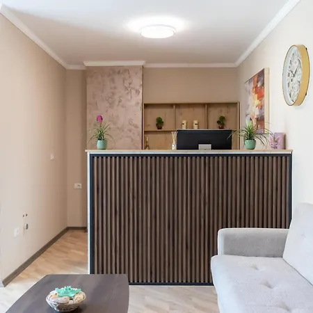 Resilient Hotel Golem (Tirana)