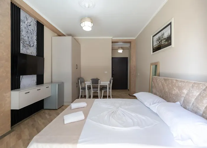 Resilient Golem (Tirana)