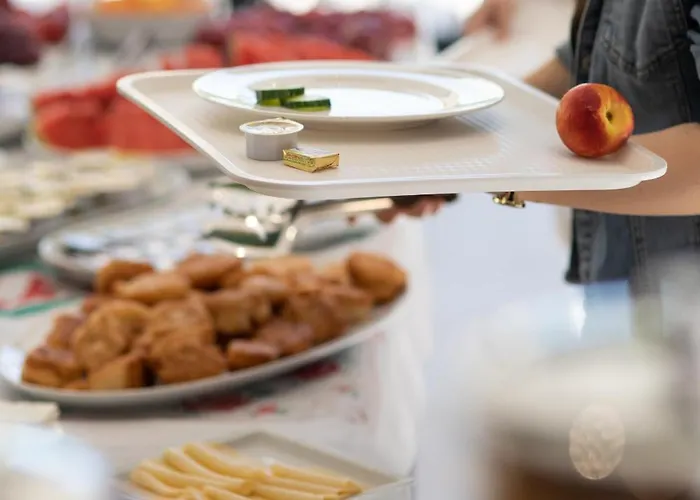 Resilient Golem (Tirana)